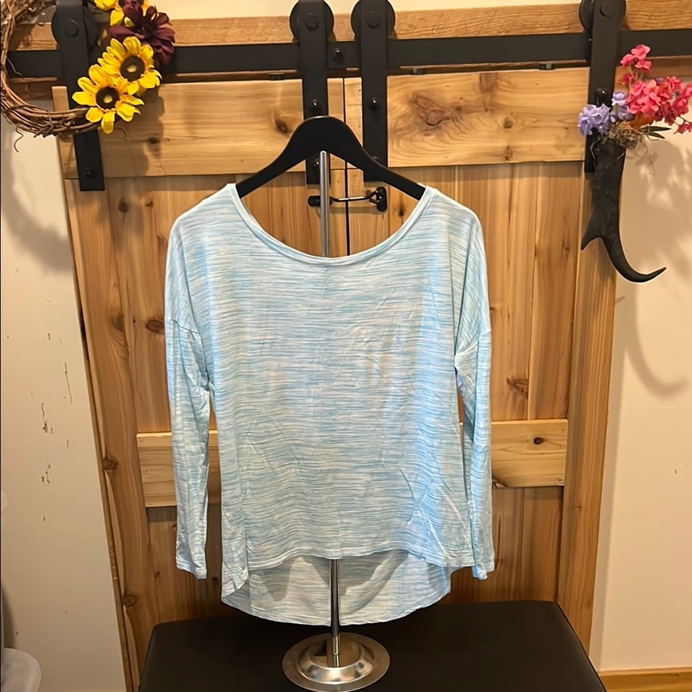Heathered Sky Blue Long Sleeve Women's Tee with Cut Out Back